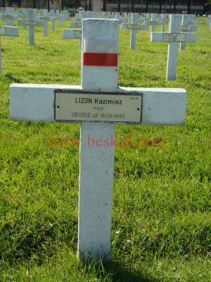 LIZON Kazimierz
Décès 16.09.1940
1er Régiment Infanterie Polonais
Soldat
Provenance Clermont-Ferrand (Ferrand) (63)
Inhumation 10.01.1964 - PV 157/3703
Carré D - Rang 5 - Tombe 10
Copyright Frania
