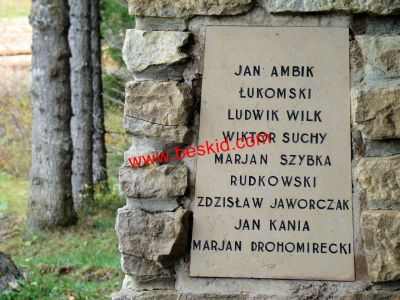 SUCHY Wiktor
Cimetière Lommel (Belgique)
Tombe III.E.3
Né 24.09.1919 Katowice Slaskie (PL)
Décès 07.09.1944 Ypres (Belgique)
- 24 ans -
1ère Division Blindée Polonaise
9ème Bataillon Fusiliers
Sous-officier
Matricule 32190

Copyright photo Aleksandra & Stéphane Delrieu
Copyright Frania
